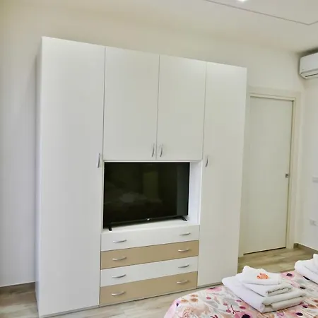 11 Apartment Neapel