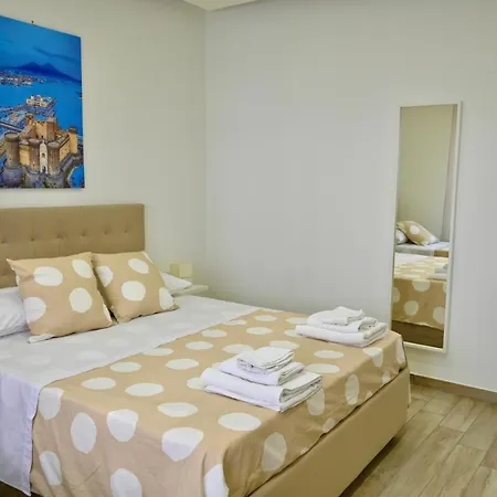 11 Apartament *
