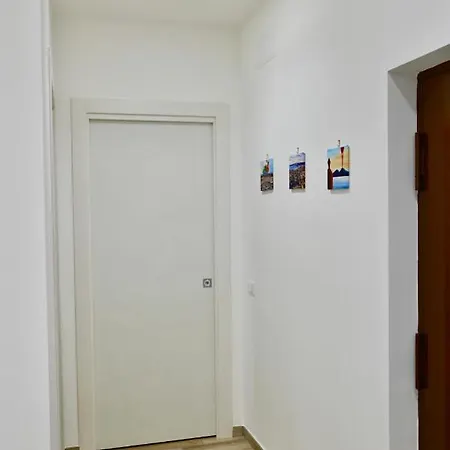 11 Apartment *